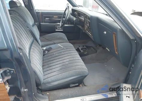 1989 Oldsmobile Custom Cruiser from USA, damaged, VIN 1G3BP81Y0KR305312